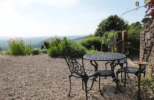 Malvern Cottage | Lilac Cottage