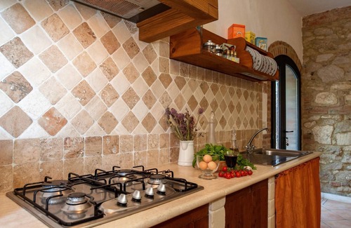 Bollano Apartment | Lillarosa is Your Agritourism Close to Siena
