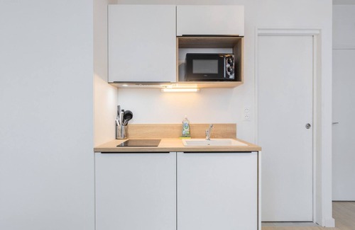 Lille Centre Ville Apartment | Lille Saint-Michel: Fully-equipped studio