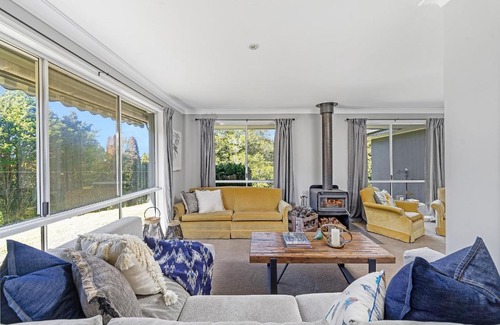 Robertson House | Lilyview Cottage - Robertson