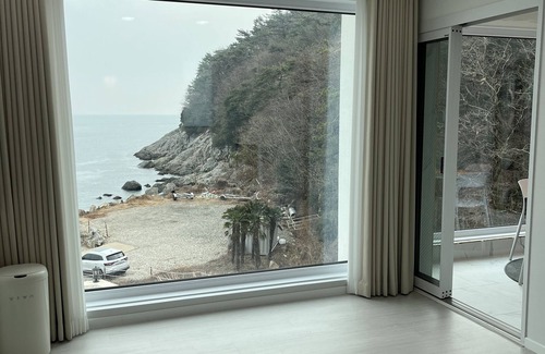 Namhae Condo | Lim Sea Side Poolvilla Pension