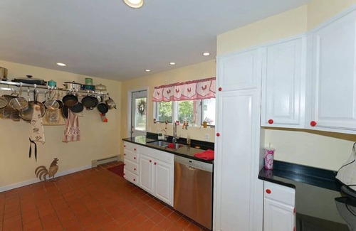 Latham House | Limbe Guest House - 2 BR Modern House