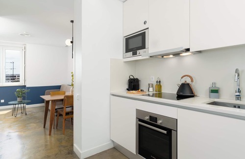 Alfama Apartment | Limehome Lisbon Calçada do Cardeal