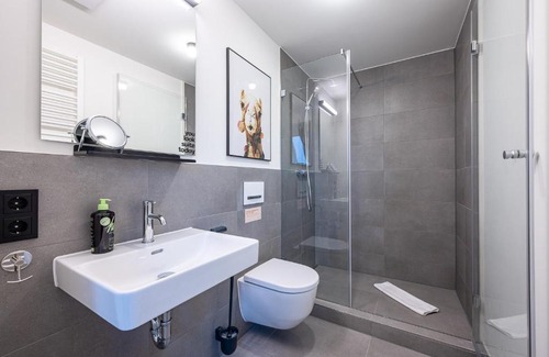 Feuerbacher Tal Apartment | Limehome Stuttgart Elsenhansstr