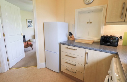 Keswick House | LIMHUS COTTAGE, pet friendly, with a garden in Keswick