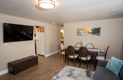 North Bend House | Limited Time 20% Off/Outlets/mountain/lake/biking