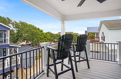 Surfside Beach House | Limo Golf Cart Included 5BR w/+ Outdoor TV Lounges | Site 1195