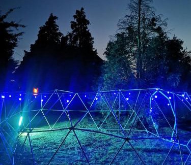 Lincoln Apartment | Lincoln Big Dome, 4 beds, Projector - Groups OK