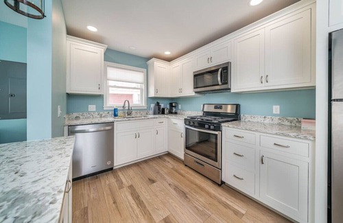 Paw Paw Lake Cabin | Lincoln Cottage by Paw Paw Lake