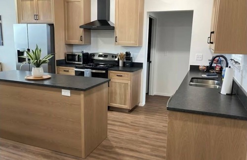 Canyon House | Lincoln’s Landing spacious 3 BD 2 Bath near Palo Duro Canyon and WT