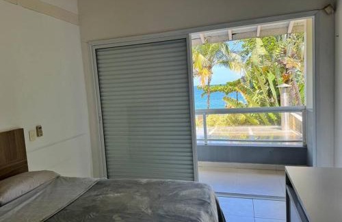 Boicucanga Beach House | Linda casa Pé na Areia