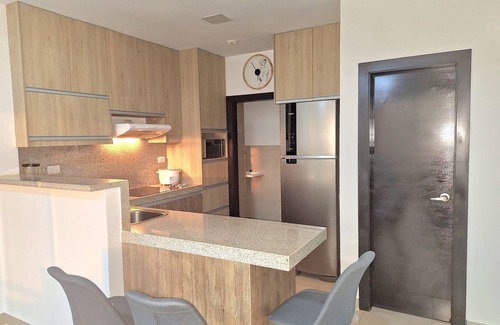 Guayaquil Apartment | Lindo y moderno apartment in lovely Samborondon with WiFi, AC
