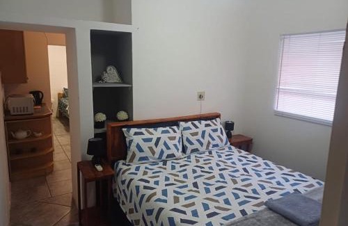 Beaufort West Apartment | Linga Longa