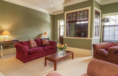 Moretonhampstead Apartment | Lion House