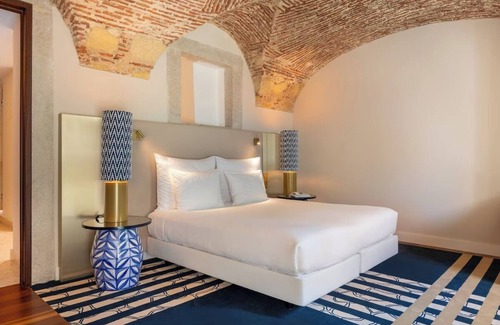 Belem Hotel | Lisbon Hotel | Heritage Suite | Steps from History & Art