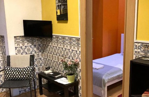 Penha de Franca Apartment | Lisbon T2 apartment in typical villa in Sapadores Lisbon