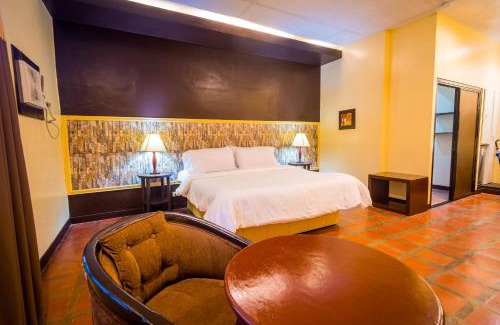 Urdaneta City Hotel | Lisland Rainforest Resort