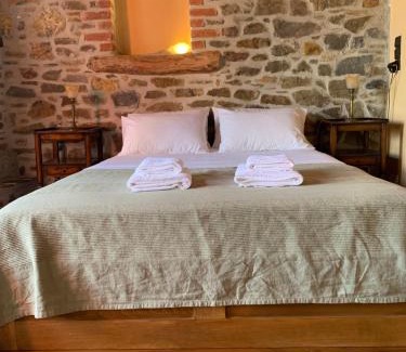 Volissos Apartment | Lithos Homes