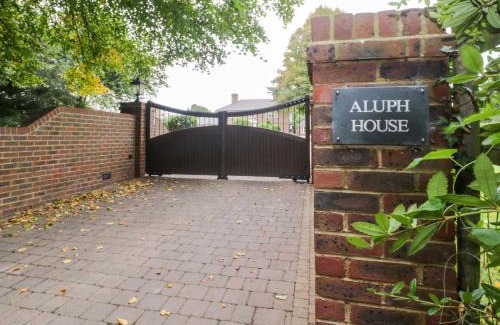 Boughton Lees House | Little Aluph