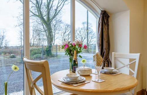 Lochwinnoch House | Little Arches - S4665