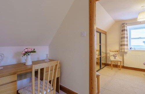 Lochwinnoch House | Little Arches - S4665