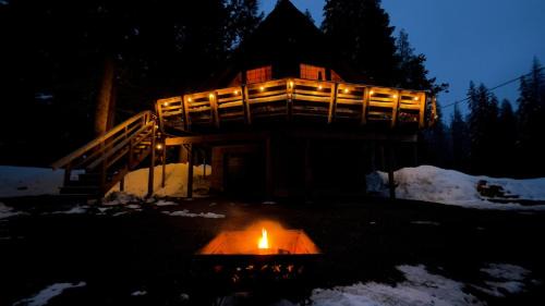 Ponderosa House | Little Bear Lodge