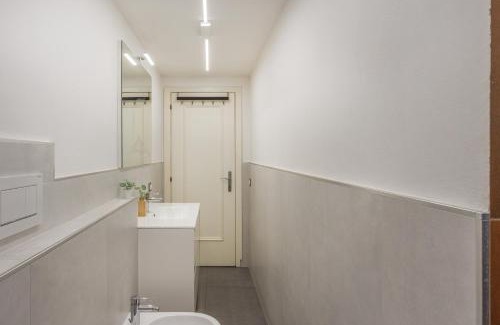 Montale Apartment | Little Cottage near Ferrari's City