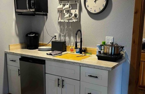 Peninsula Village Cabin | Little Dipper - Fall Couples Escape!