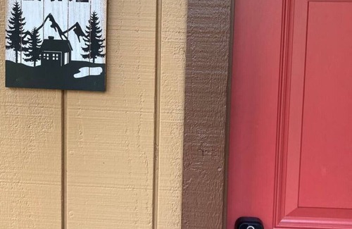 Peninsula Village Cabin | Little Dipper - Fall Couples Escape!