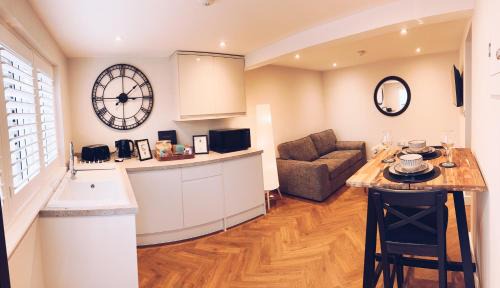 Herongate Apartment | Little Dunton Lodges 2