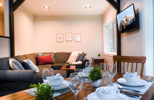 Glacier House | Little Haven Cottage