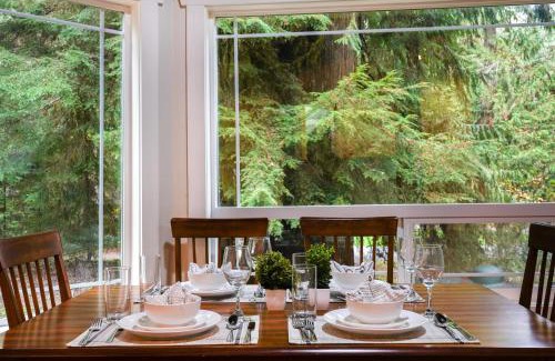 Glacier House | Little Haven Cottage