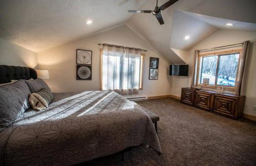 Lead Ski Chalet | Little Hope Chalet At Terry Peak Ski Resort