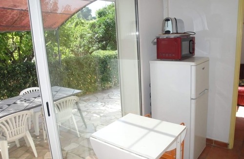 Le Revest-les-Eaux House | LITTLE HOUSE IN QUIET