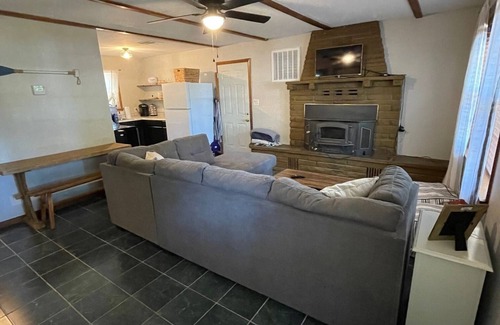Eufaula House | Little Lakeside Retreat *BOAT RAMP ACCESS*