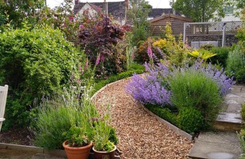 Sherston House | Little Maunditts Cottage - quiet location in charming Cotswold village