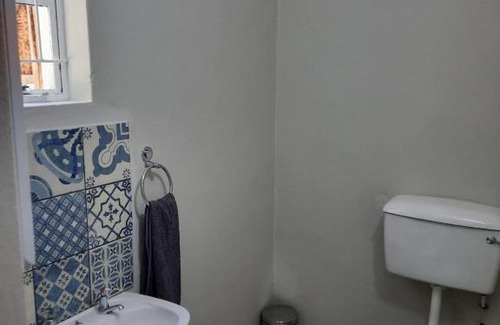 Komani House | Little Milner Cottage