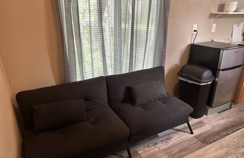 Umatilla Cabin | Little Minnow (Waterfront Tiny Home)