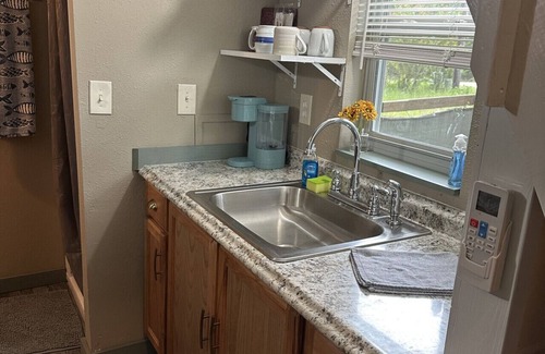 Umatilla Cabin | Little Minnow (Waterfront Tiny Home)