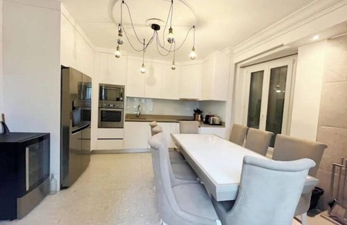 Montmagny Apartment | Little n'est full of love