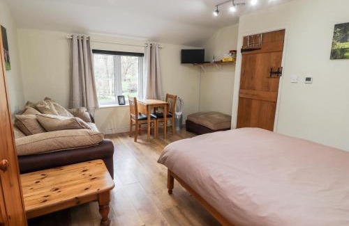 Hendrerwydd House | Little Pandy Cottage