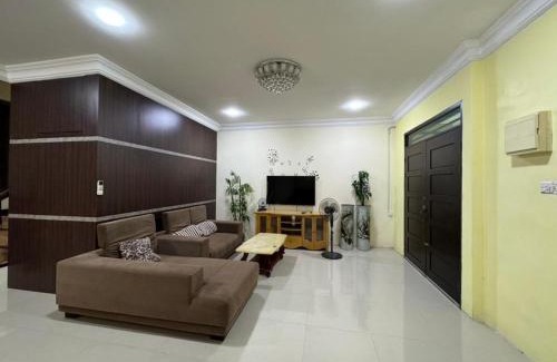 Bintulu House | Little Pearl Homestay