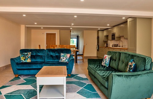 Little Rissington House | Little Rissington - Barn Six by Interhome