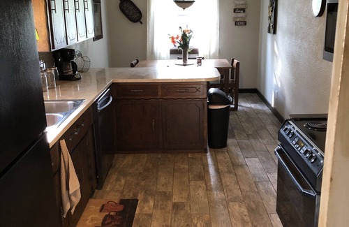 Nashoba House | Little River Hilltop Cabin -