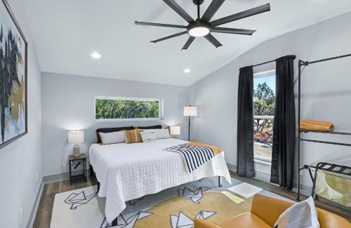 Canyon Lake House | Little Rosa