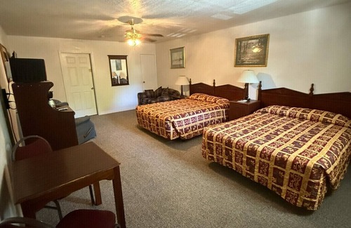 Murfreesboro Hotel | Little Shamrock Motel