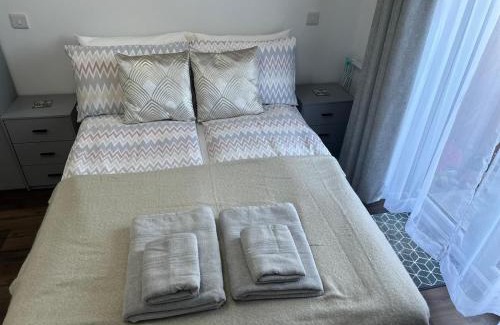 Trumpington Apartment | Little side house in Cambridge