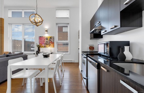 Plateau Mont Royal Apartment | Liv MTL - Main