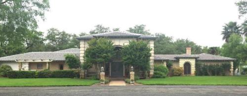 Uvalde Bed & Breakfast | Live Oaks Bed and Breakfast