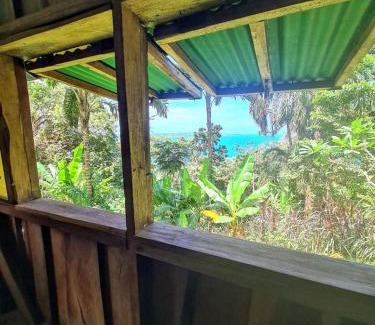 Isla Bastimentos House | Live the Jungle - Rustic Refuge
